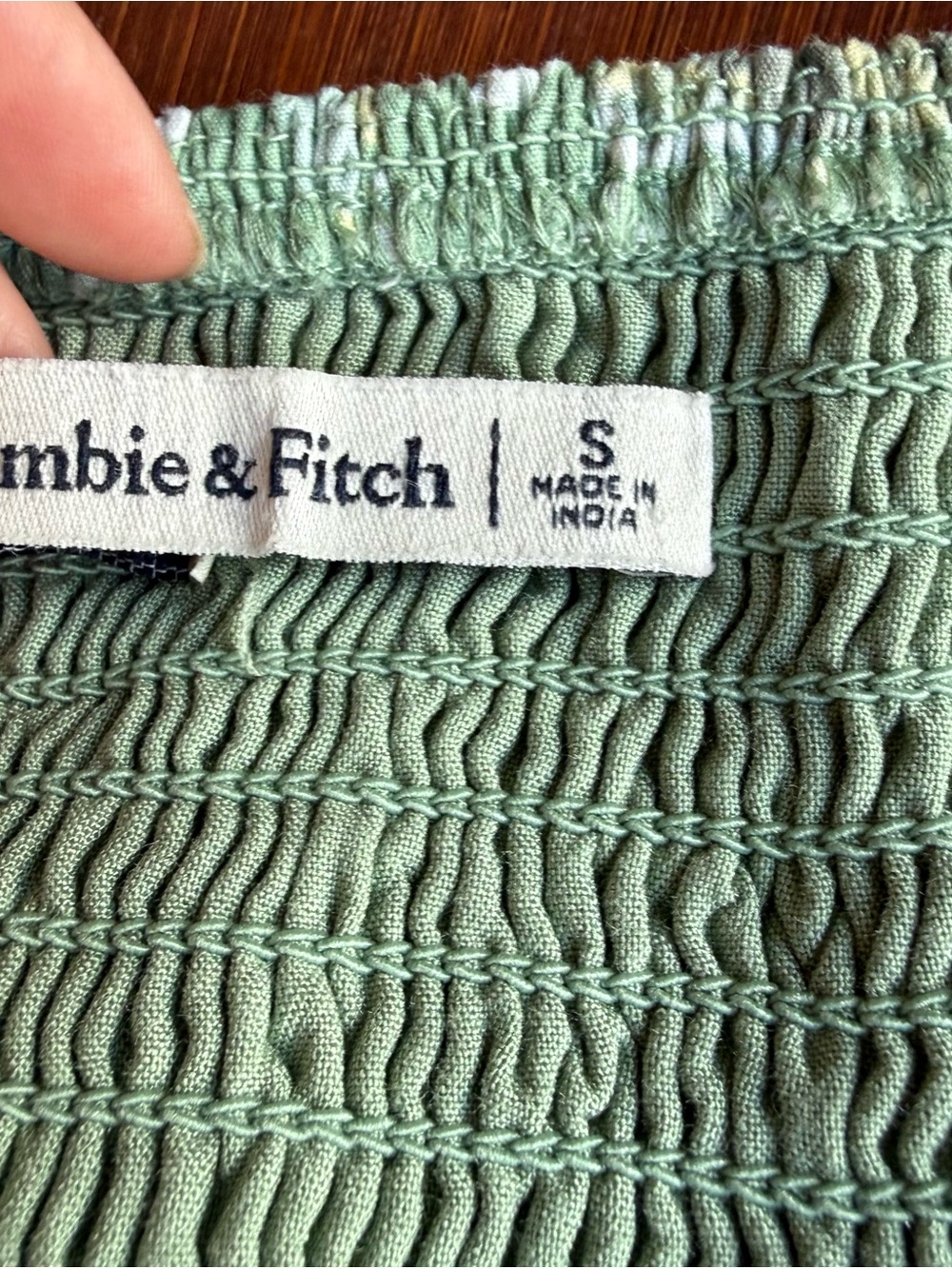 Abercrombie & Fitch Floral Halter Crop Top - Small - Picture 4 of 8